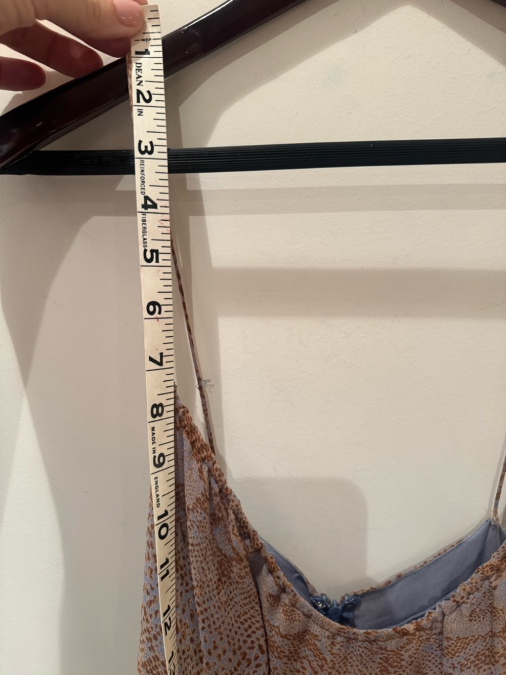 Tahari slip spaghetti strap 100% silk dress. Size 12.
NEWLY dry cleaned. - Picture 6 of 13
